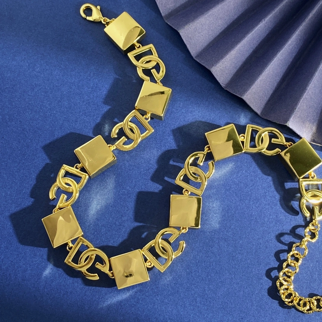 Barbara-- 4o835& 103.3g necklace item : E-S092J3043H